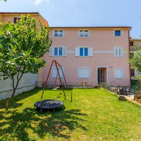 Apartment Mirjana Pula Luaran gambar