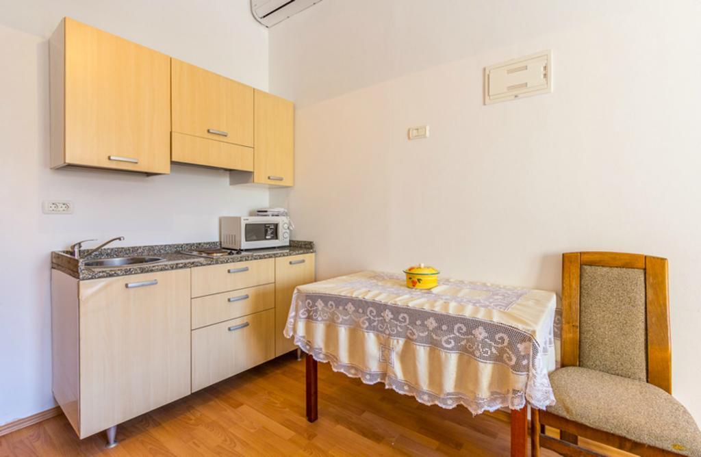 Apartment Mirjana Pula Bilik gambar