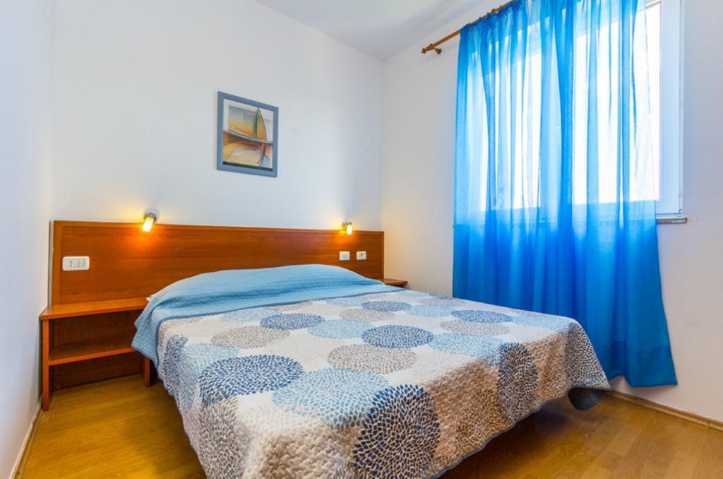 Apartment Mirjana Pula Bilik gambar