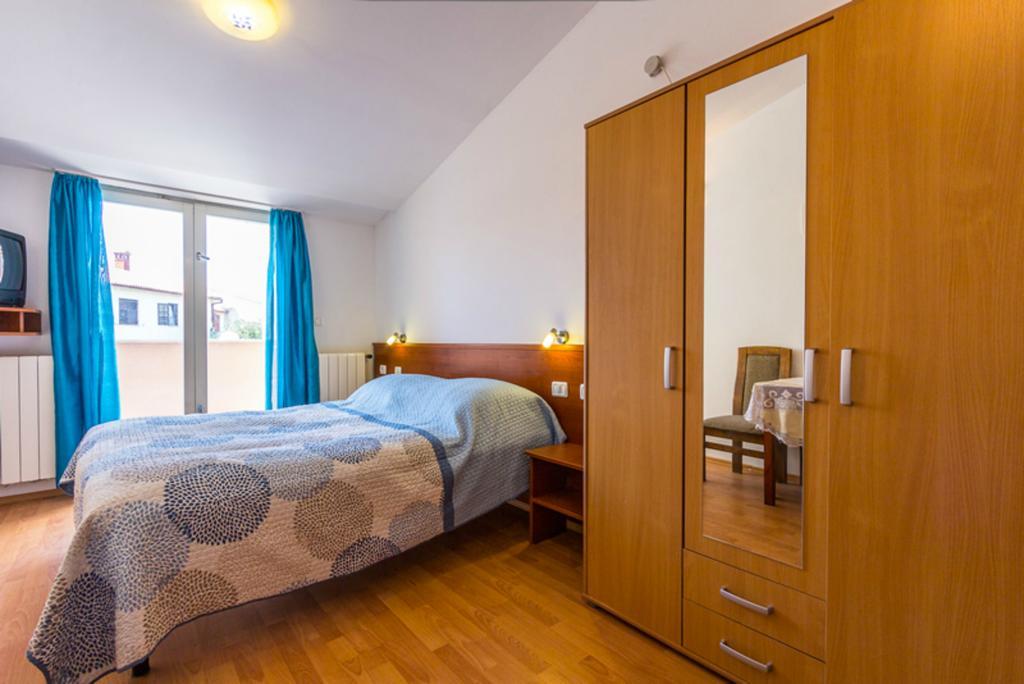 Apartment Mirjana Pula Bilik gambar